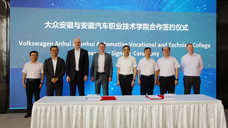 1689736775714050.jpg 22.jpg