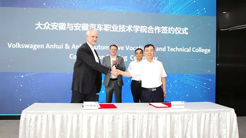 1689736789542364.jpg 33.jpg